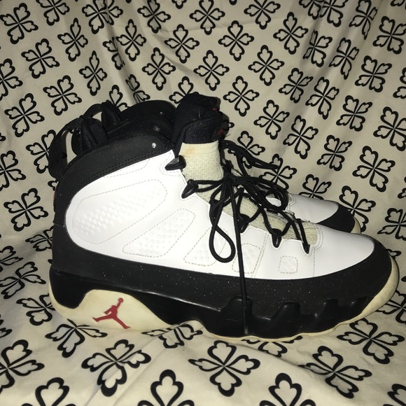 Air Jordan 9 - Picture 2 of 4